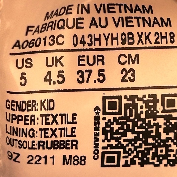 Chuck Taylor Converse Blue and White Unisex Sneakers Kid’s Size 5 NWB - Picture 5 of 11